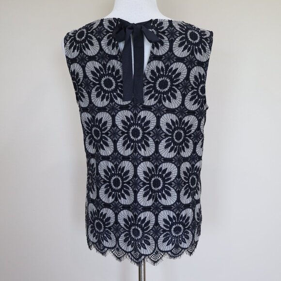 BANANA REPUBLIC Size Medium Sleeveless Black Gray Floral Lace Blouse Top - Picture 5 of 9